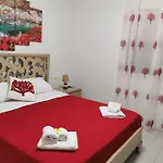 Couette-café Brezza Salina Torre Nubia